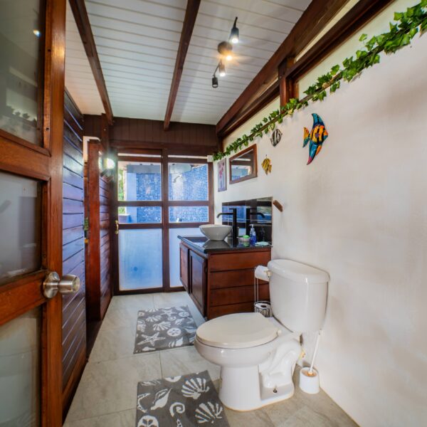 Cottage Bathroom 5 Ensuite