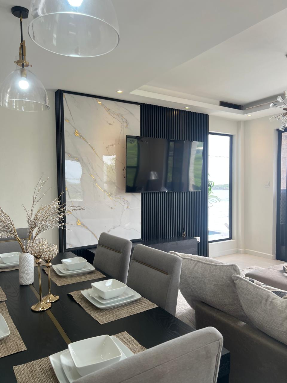 Living-dining area