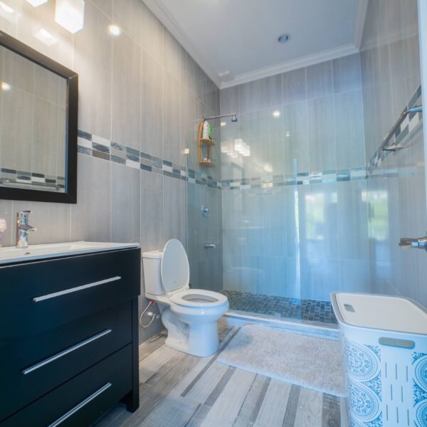 Bathroom 7