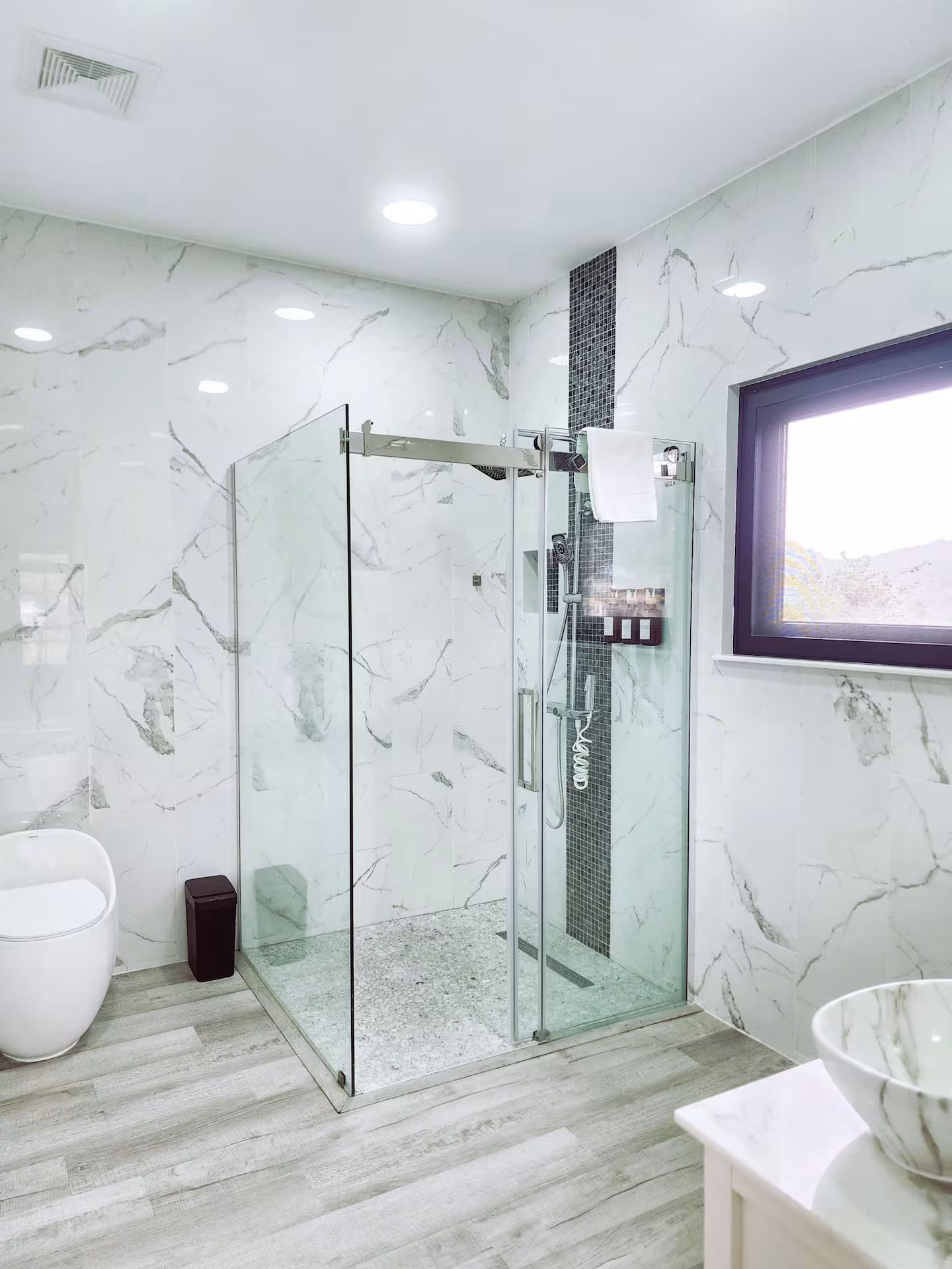 Bathroom 2-3 Bdrm