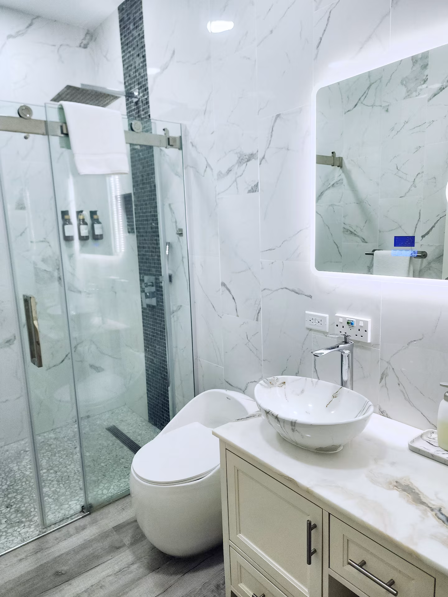 Bathroom1-3 Bdrm