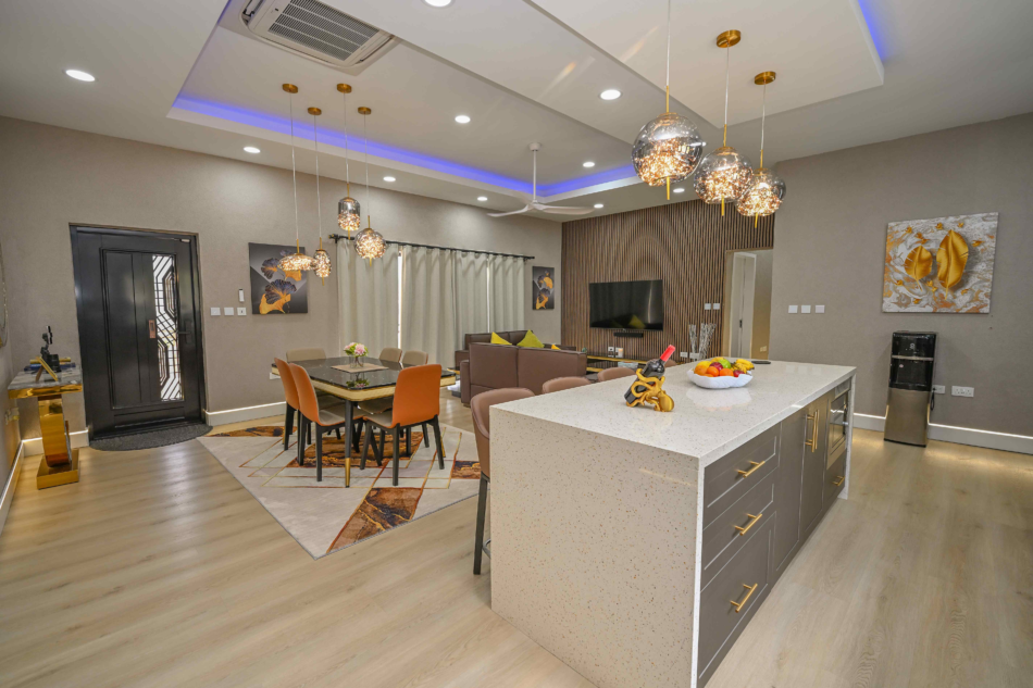 Living Dining Area